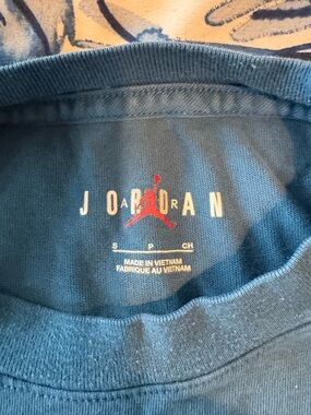 Nike Jordan Men's Teal-Blue Crewneck t shirt